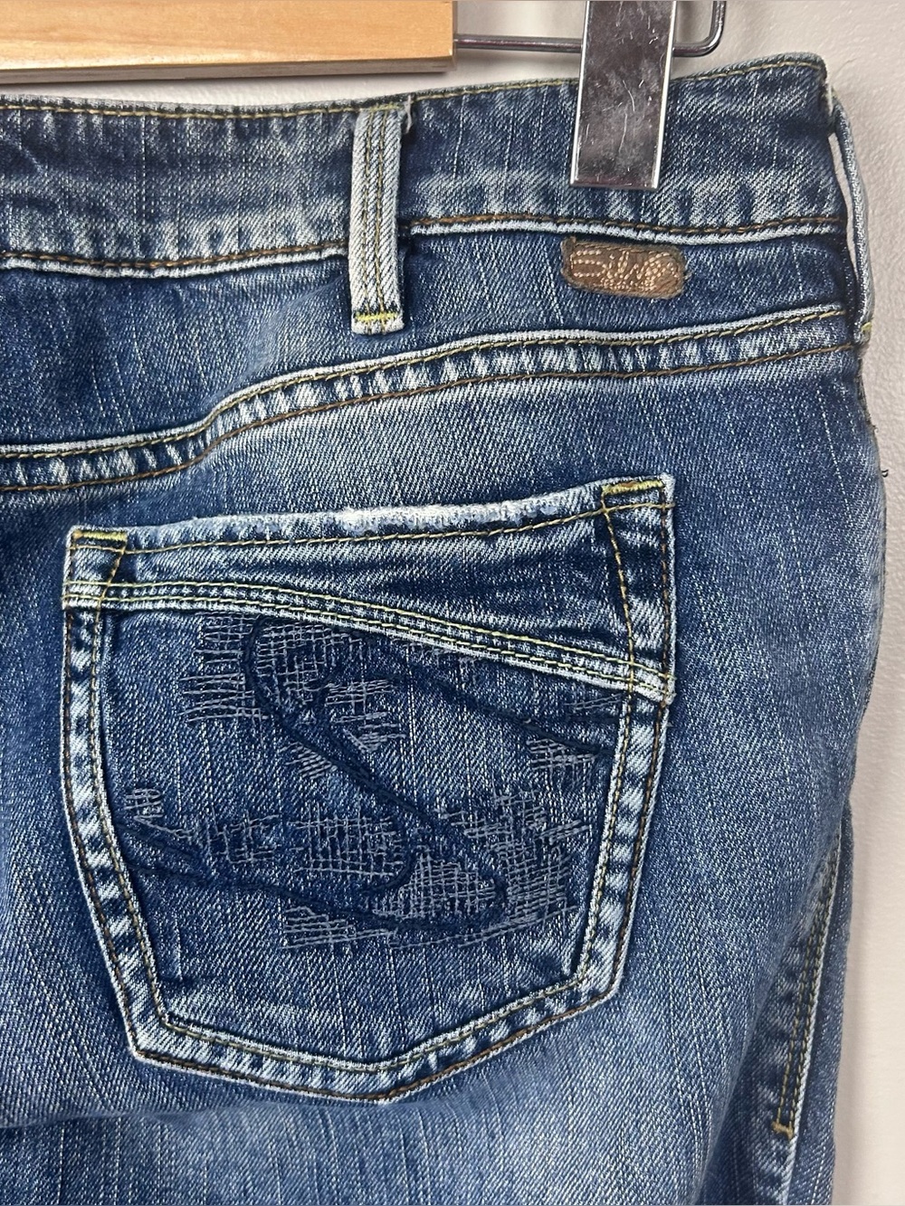 Silver Jeans Aiko Bootcut Jeans Womens 31 Medium Wash Embroidered Stretch Den